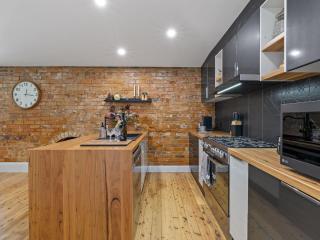 Hart Cottage Farm Stay in Indigo Valley - Wooragee North - 8