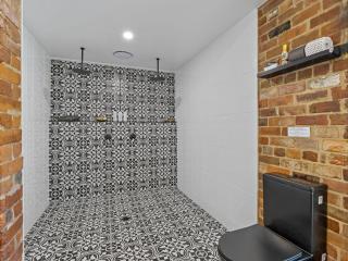 Hart Cottage Farm Stay in Indigo Valley - Wooragee North - 2