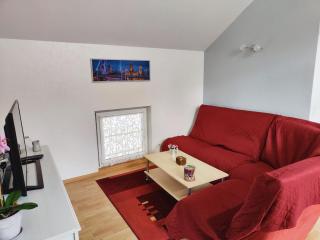 Gîte convivial avec terrasse abritée, 3 chambres, cuisine équipée, espace détente, proche autoroutes et pistes cyclables. - FR-1-744-6 - Baldersheim - 6