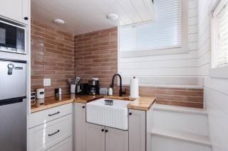 Convient tiny home private deck - Apple Valley - 2