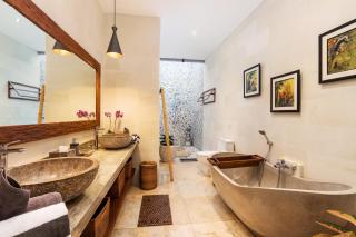 Villa Liang by Villa Finder - Ubud - 4