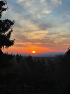 Relaxing Catskill Escape- Mountain Views - Hot Tub - Fire Pit - Heated Pool - Catskill - 2