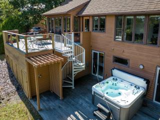 Relaxing Catskill Escape- Mountain Views - Hot Tub - Fire Pit - Heated Pool - Catskill - 7