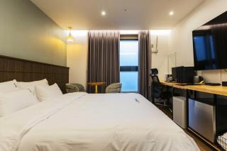 Choeup Karat Hotel - 3