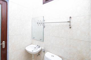 RedDoorz near Wisata Museum Angkut 3 - Batu - 4