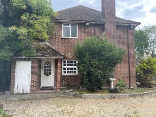 Montpelier House - Dunstable - 0