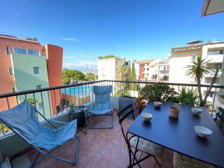 Family apartment - terrace - parking - 4-5 people - Antibes - 0