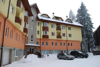 Studio Royal Plaza sleeps 4 Prime location, distance to ski lift - 50M - 2
