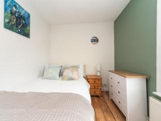 Pass the Keys A Bright Spacious Home With Free Parking - Surbiton - 5