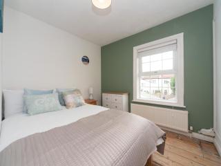 Pass the Keys A Bright Spacious Home With Free Parking - Surbiton - 6
