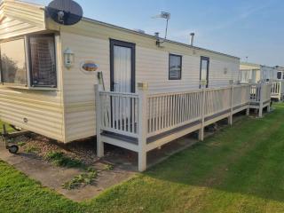 TP43 3 BED CARAVAN . GOLDEN PALM CHAPEL ST LEONARDS - Chapel St. Leonards - 0