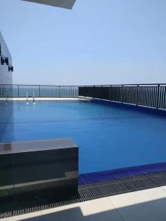 2BR Beachside Apartment Mt Lavinia - 1