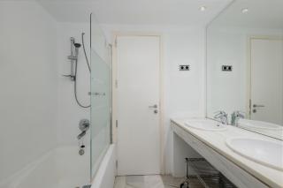 Stunning penthouse with sea views and private parking in Puerto Banús - Marbella - 4
