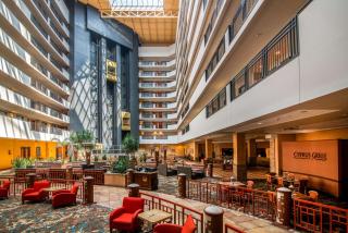 Embassy Suites by Hilton Albuquerque - Albuquerque - 8