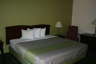 Travelodge by Wyndham Roanoke - Roanoke - 2