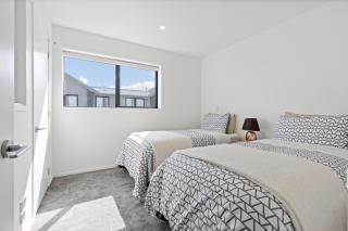 Beachside Townhouse - 1