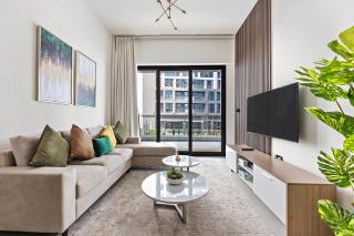 WelHome - Contemporary 1BR in Binghatti Canal & Burj Views - 9