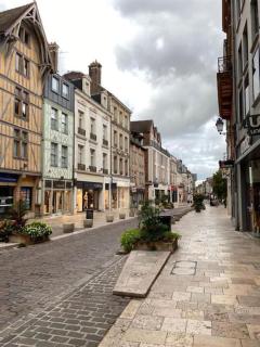 Troyes centre - Rue Colbert - 3