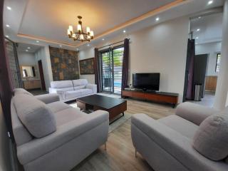 Royal Residence B2 - 2 mins to Pereybere Beach - Grand Baie - 8