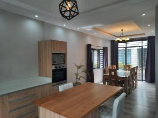 Royal Residence B2 - 2 mins to Pereybere Beach - Grand Baie - 5