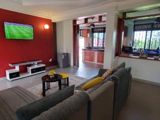 Cosy Living - Gulu - 7