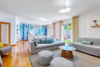 Lisbon Stunning House with Terrace - 0