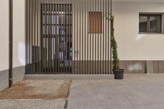 Bright Studio Apartment - 5