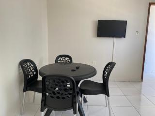 Próx. ao shopping, para 10 pessoas, ar condicionado e garagem APT B - Petrolina - 2