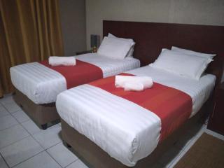 Pa Vula Hotels - Bokaa - 8