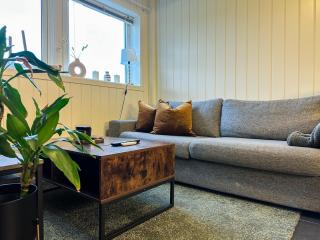 Panorama View - FREE Parking - PERFECT For Couples - Tromsø - 5