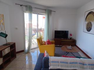 Appartement NANA A 34 - Appartement Cosy et Lumineux - Vue Panoramique- Centre ville- - Cuisine équipée- CLIM- WIFI - NETFLIX-Parking Public Gratuit-Garage privé payant - 9