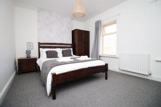Central Cardiff - 3 Bedroom Home - Free Parking - Walk to Shopping Town Centre And Cardiff Castle - Cardiff - 9