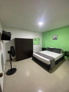 33 Hotel Bulerias - Medellín - 0