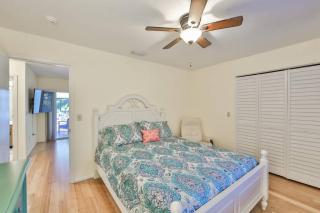 Lazy Manatee Pool Home - Bradenton - 3