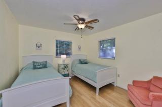 Lazy Manatee Pool Home - Bradenton - 1