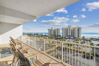 The Beach Scene at Laketown Wharf #524 by Nautical Properties - 6