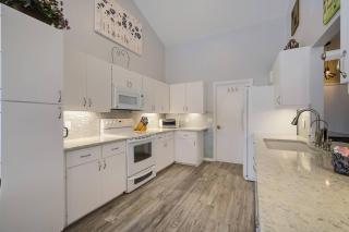 Cypress Lake - Pool Home - 3