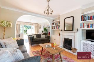 Maidenhead - 4 Bedroom House With Driveway & Garden - Maidenhead - 0