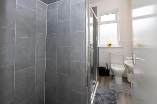 M6 Guest House - 1