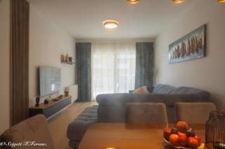 Charming 2-Bed Apartment in Rijeka with Sea View - Rijeka - 3