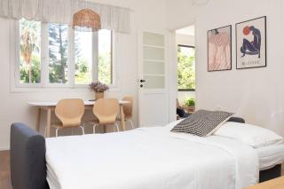 Bright and Cozy Bauhaus Gem - Ra‘ananna - 6
