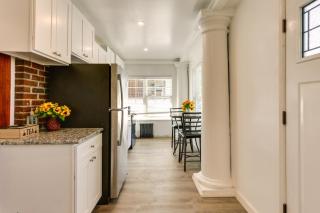 Chic Newark Vacation Rental 3 Mi to Airport! - Newark - 4