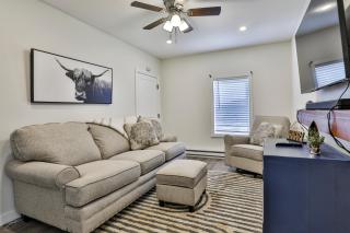 M20 Rentals Modern Apartment 2bd 1ba Centrally Located Salem, NH - Salem - 9