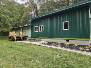 Frog Hollow at Hocking Vacations - Logan - 0