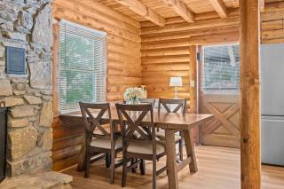 The Big Smokey cabin w/game room & HOT TUB - 6