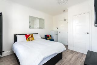 Nicely Furnished double room - Close to Croydon Hospital - Thornton Heath - 0