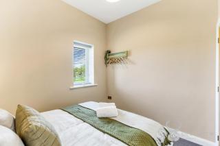 Charming 2 Bedroom Limestone Lodge Perfect for Families -  - 7