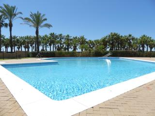 PLANTA BAJA DE UN DORMITORIO VISTAS PISCINa - Isla Canela - 6