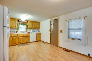 Cozy Fort Cobb Home Rental Near Lake Access! - - 1