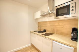 Elégant Studio moderne Wifi Proche suquet - LIMESTAY - Cannes - 3
